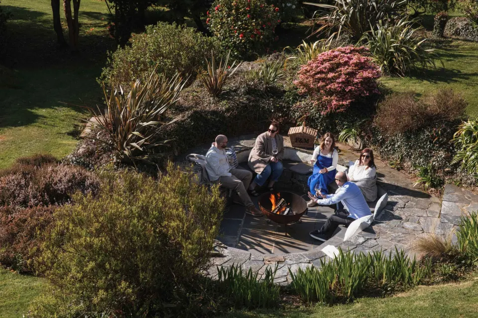 Image collections-corporate-hire-1790346850 for 
