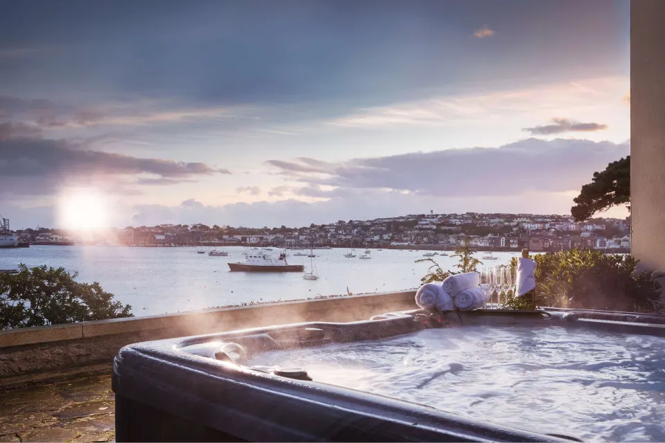 Image collections-hot-tub-holidays-1780389500 for Hot tub overlooking the carrick Roads at Rosilian Hall, Flushing