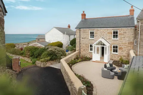 Image collections-romantic-retreats-1780321956 for Farrar Cottage, Pendeen