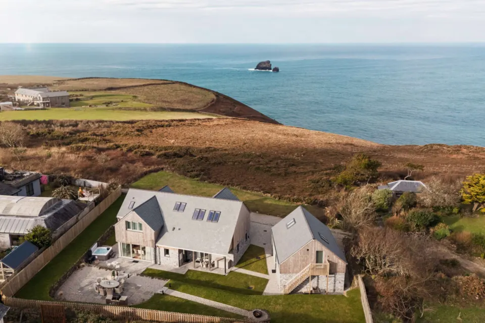 Image collections-surf-stays-1780327157 for Shangri La in St Agnes on Cornwall&amp;#039;s north coast