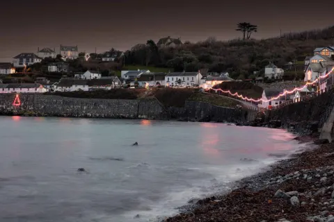 Image december-holidays-cornwall-1788346704 for Coverack in December