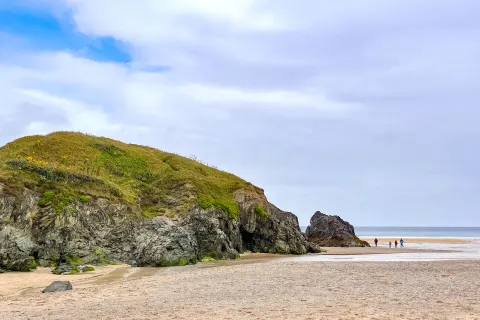 Image destinations-north-cornwall-crantock-cubert-holywell-bay-1762771500 for Holywell 