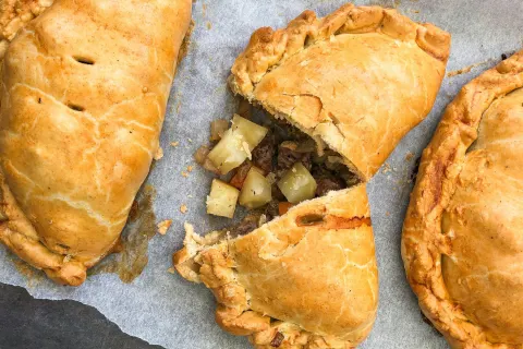 Image destinations-west-cornwall-gwithian-godrevy-hayle-1762778002 for Cornish pasties