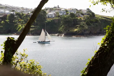 Image extraordinary-gems-1763394997 for Book a private charter