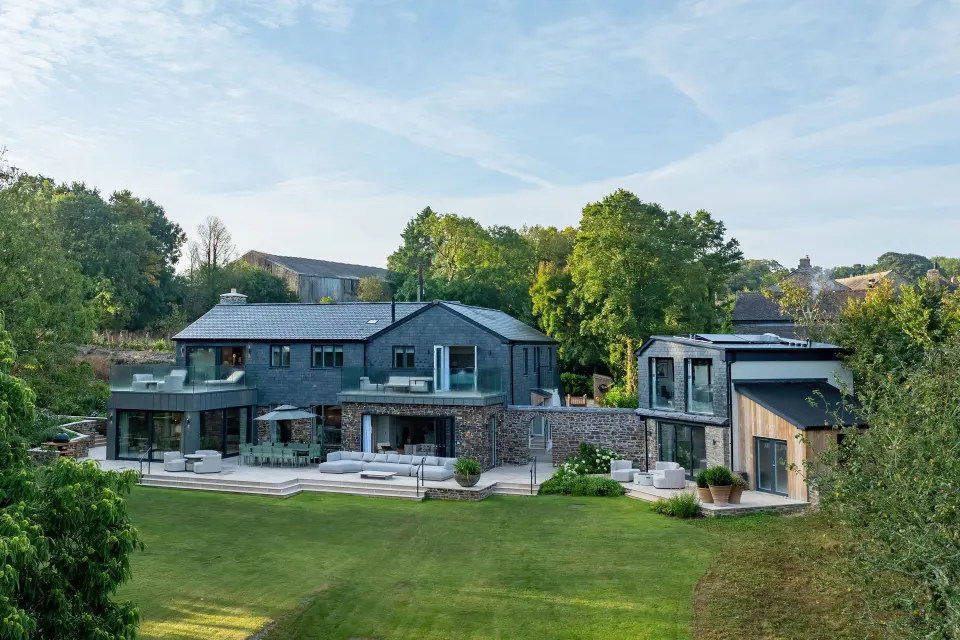 Image extraordinary-gems-1763395630 for Rockabye