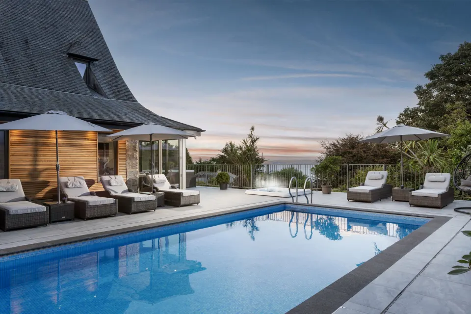 Image homepage-1781271667 for Properties with swimming pools in Cornwall