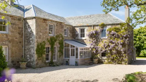 Image host-an-experience-or-retreat-in-cornwall-1762267492 for Elynglas