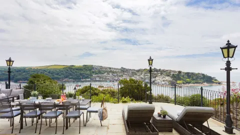 Image host-an-experience-or-retreat-in-cornwall-1762267515 for Admiral House