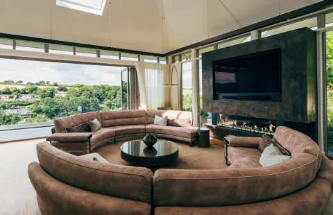 Image interior-refreshes-1763648161 for 