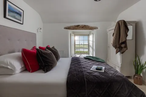 Image interiors-bespoke-interior-design-1763570380 for