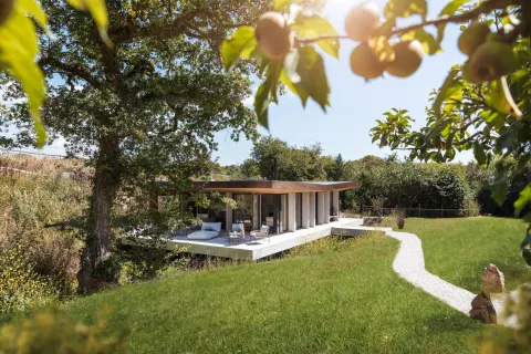 Image luxury-holiday-homes-1762273662 for Surfboard &amp;amp; equipment hire in Cornwall