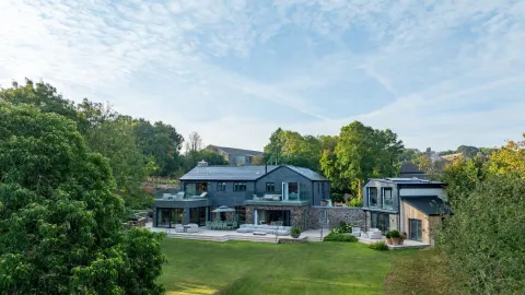 Image luxury-retreat-venues-1762265612 for Rockabye