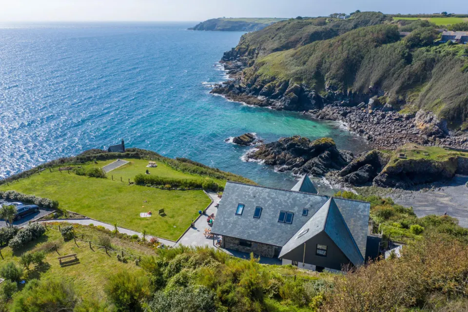 Image may-holidays-cornwall-1788513511 for Bodrigy, Cadgwith