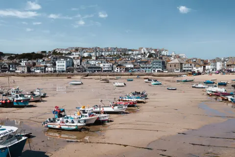 Image october-holidays-in-cornwall-1787843300 for St Ives in October