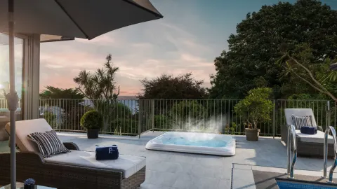 Image wellbeing-experiences-cornwall-1762262070 for Private dining with Yhangry