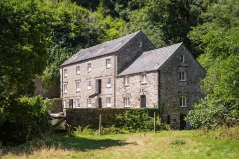 Image 13-underrated-activities-for-christmas-in-cornwall-1762940252 for