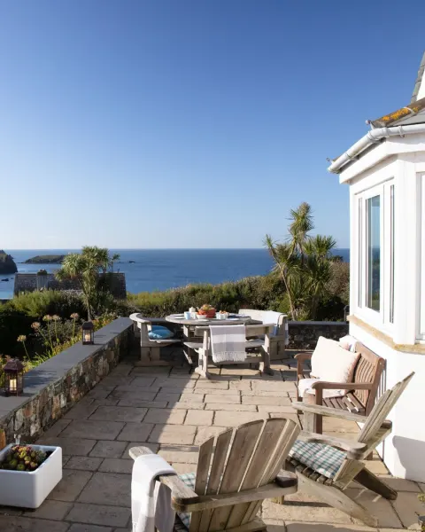 Image a-guide-to-exploring-the-lizard-peninsula-1770809041 for 