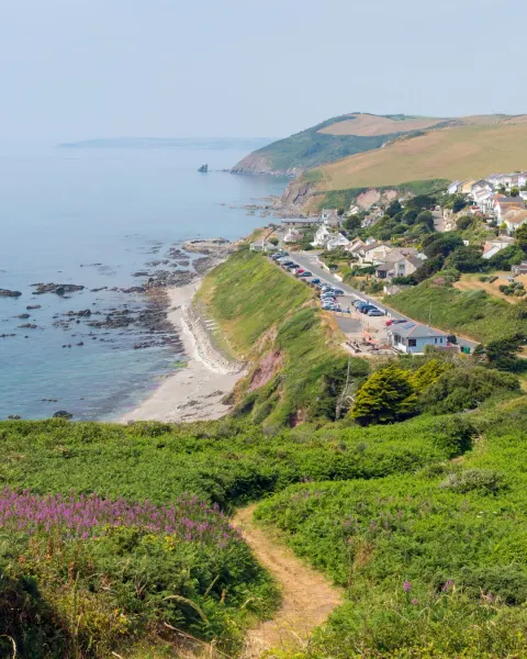 Image the-best-coastal-walks-in-cornwall-1781098533 for An image of the South West Coast Path in Portwrinkle, Cornwall