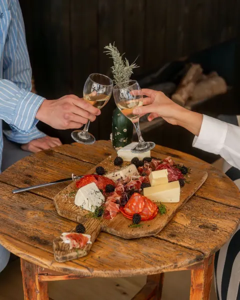 Image what-are-the-benefits-of-travelling-in-the-uk-1772534093 for 