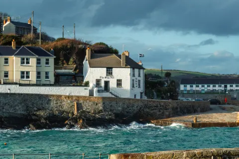 Image why-winter-is-cornwalls-best-kept-secret-1762942397 for