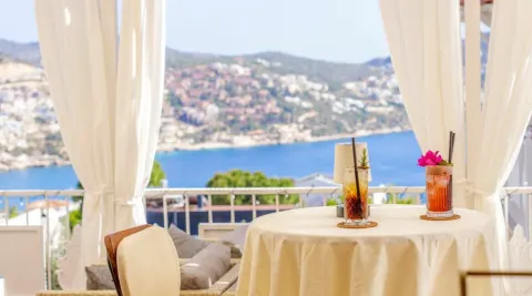 Image win-a-7-night-holiday-in-turkey-with-discerning-collection-1763031683 for