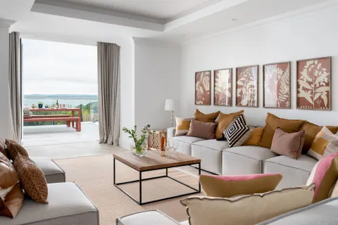 Chy Vista & Albany View