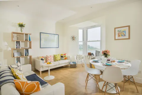 Photo 1 of Llewellan