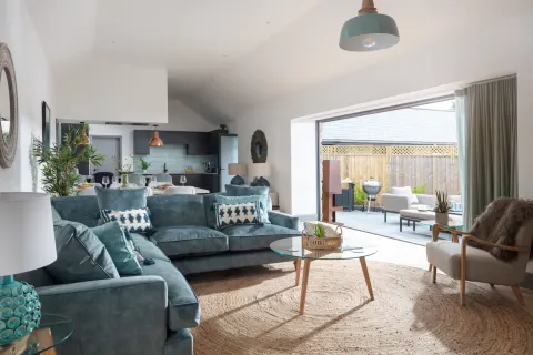 Midwinter (sleeps 6)