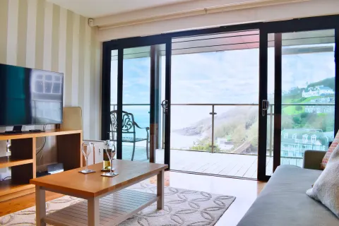 Peninsula Apartment 5