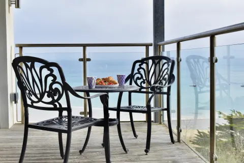 Photo 4 of Peninsula Apartment 5