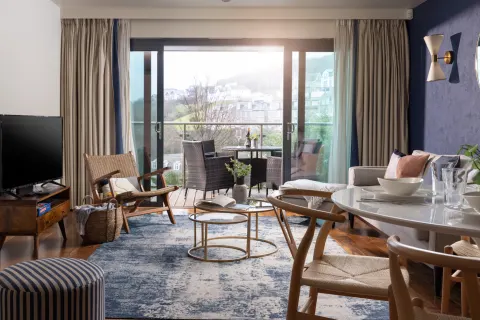 Photo 4 of Peninsula Apartment 6