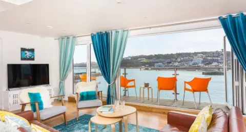 Photo 3 of Shoreline