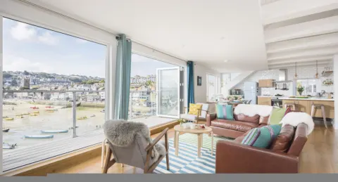 Photo 4 of Shoreline